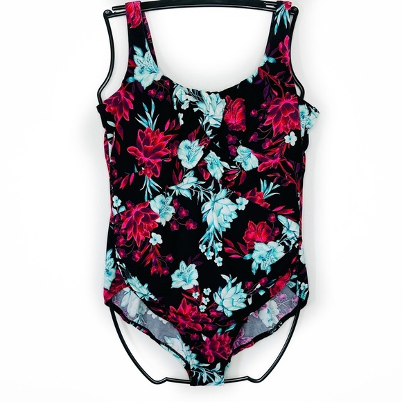 SlenderSuit Carmela Scoop Neck One Piece Swimsuit - Picture 3 of 6